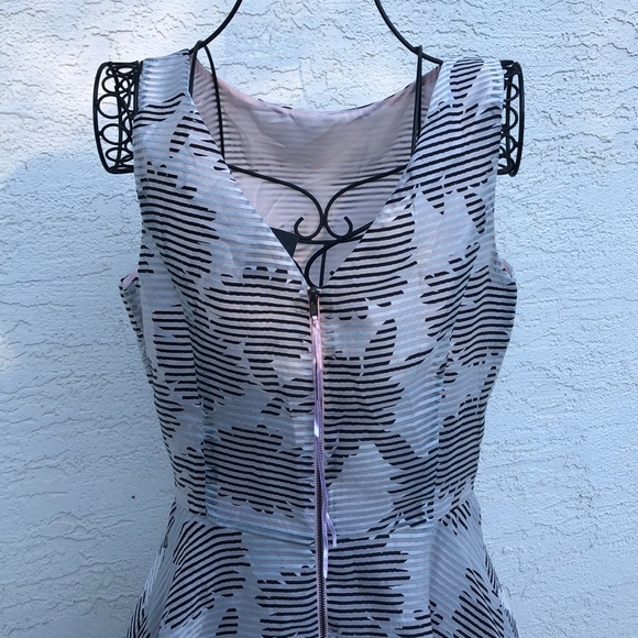 Gabby Skye Dress - Picture 9 of 9